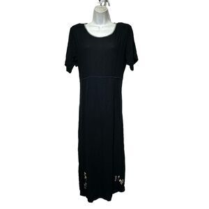 alexandria pierce black Short sleeve Button detail embroidered maxi dress Size S
